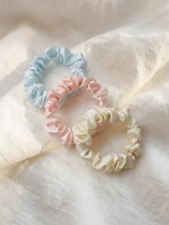 Blissful Pure Silk Medium Scrunchie Cream Pink