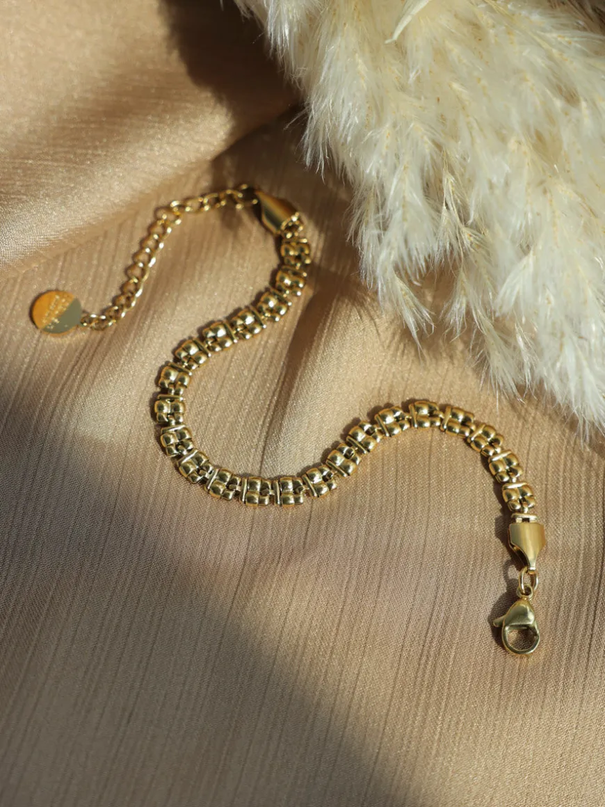 Bold Allure ARMBAND