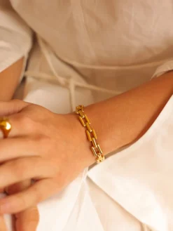Bold Connection ARMBAND