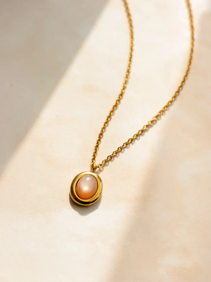Chasing Starlight Light Orange Kette