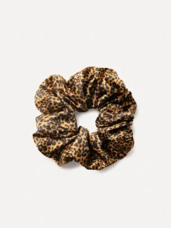 Chic Beauty Leopard Scrunchie