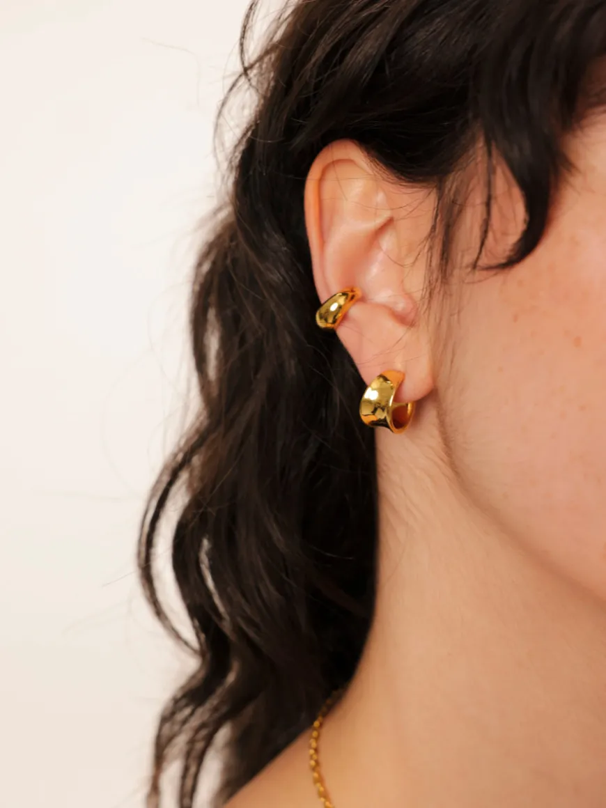Chic Harmony Earcuff