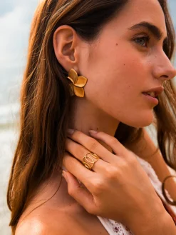 Circle Interlace Ring