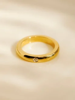 Circular Timeless Ring