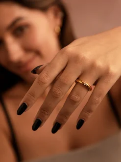 Circular Timeless Ring