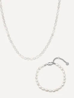 Classic Pearls Set