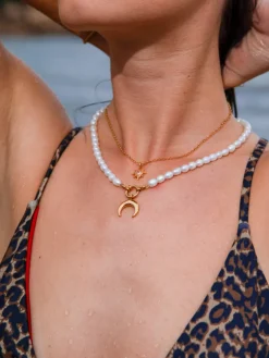 Crescent Pearl Kette