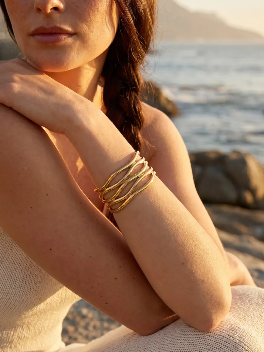 Crisscross Line Armcuff