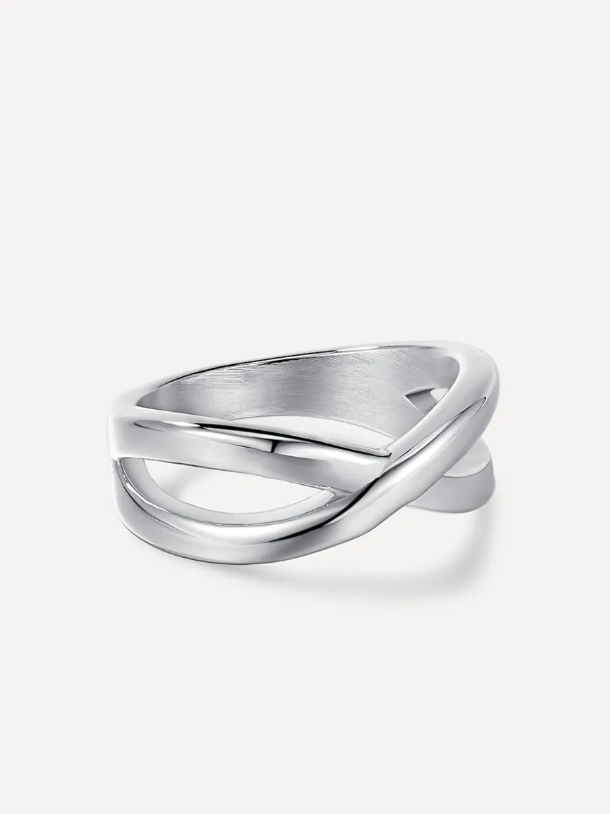 Crossing Path Ring