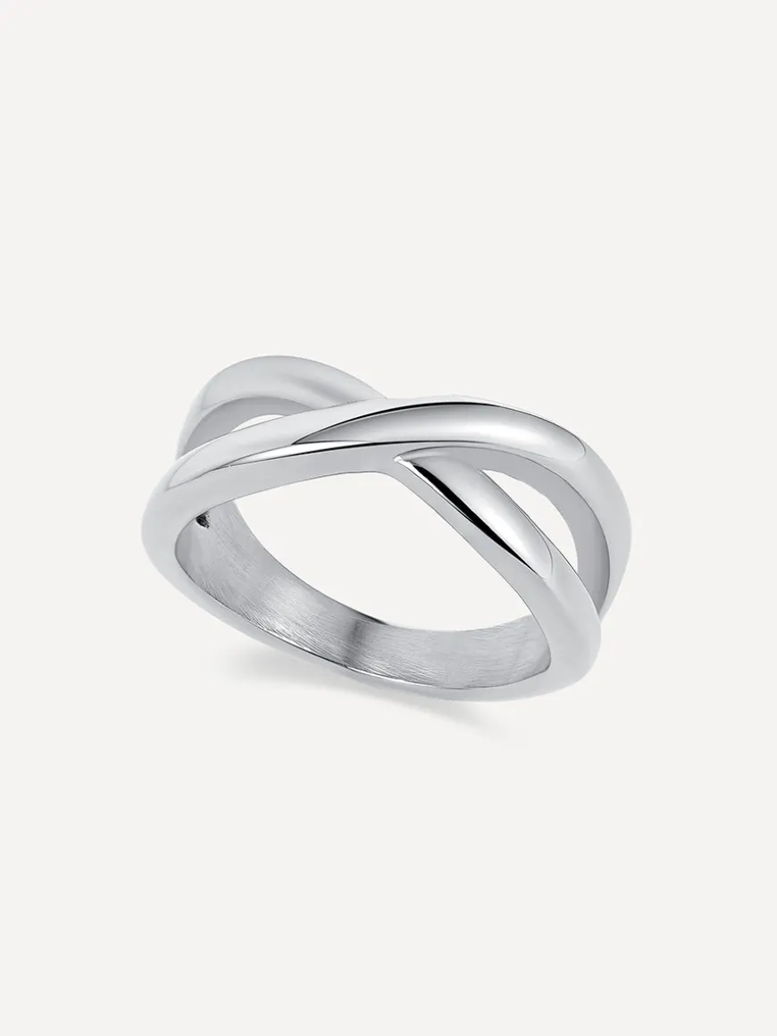 Crossing Path Ring