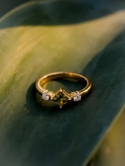 Crystal Shine Ring