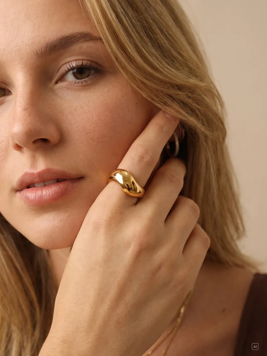Curved Aesthetic Ring