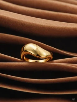Curved Aesthetic Ring