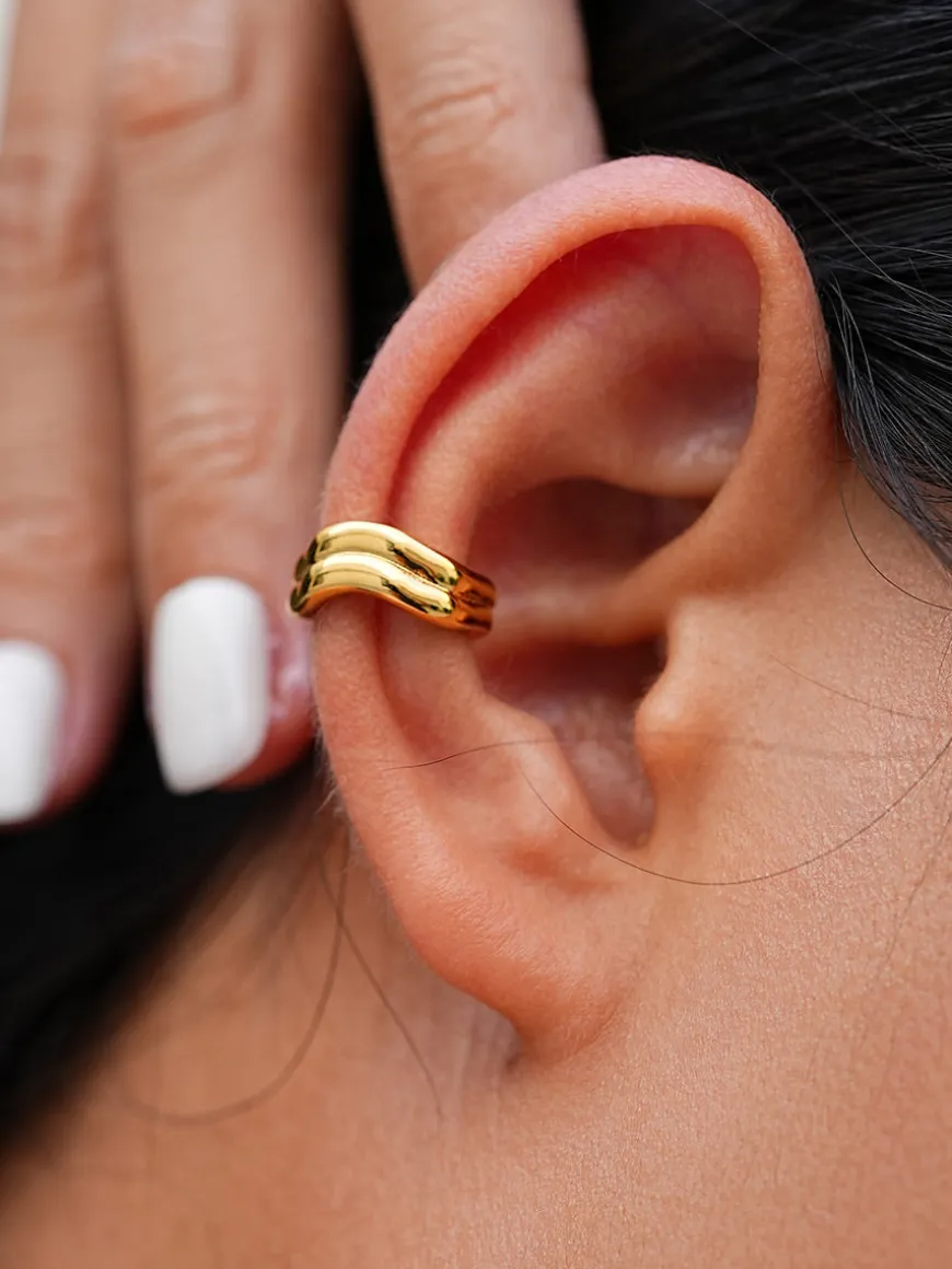 Curvy Wave Earcuff