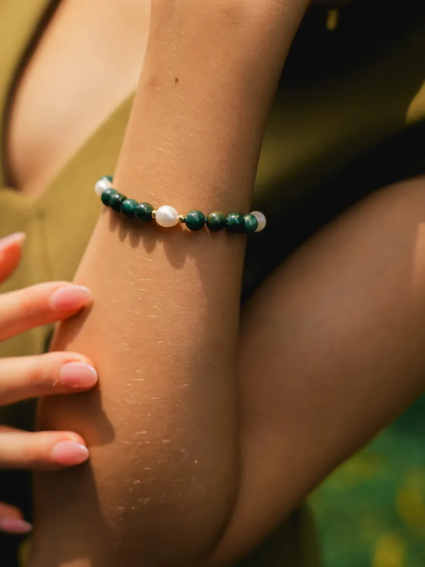 Dawn Pearl Green ARMBAND