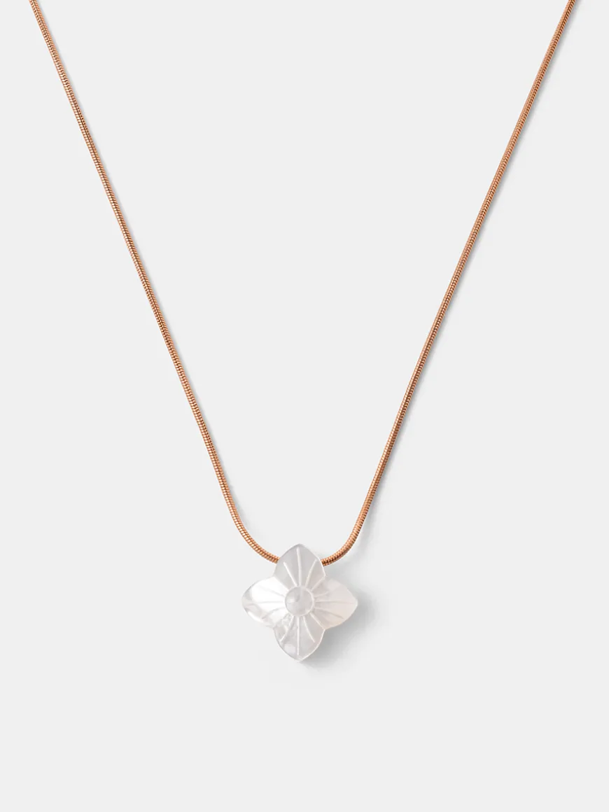 Delicate Bloom Kette