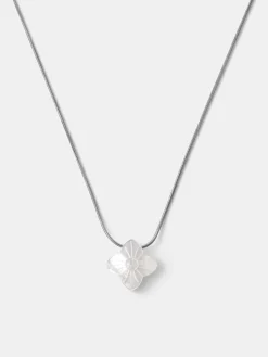 Delicate Bloom Kette