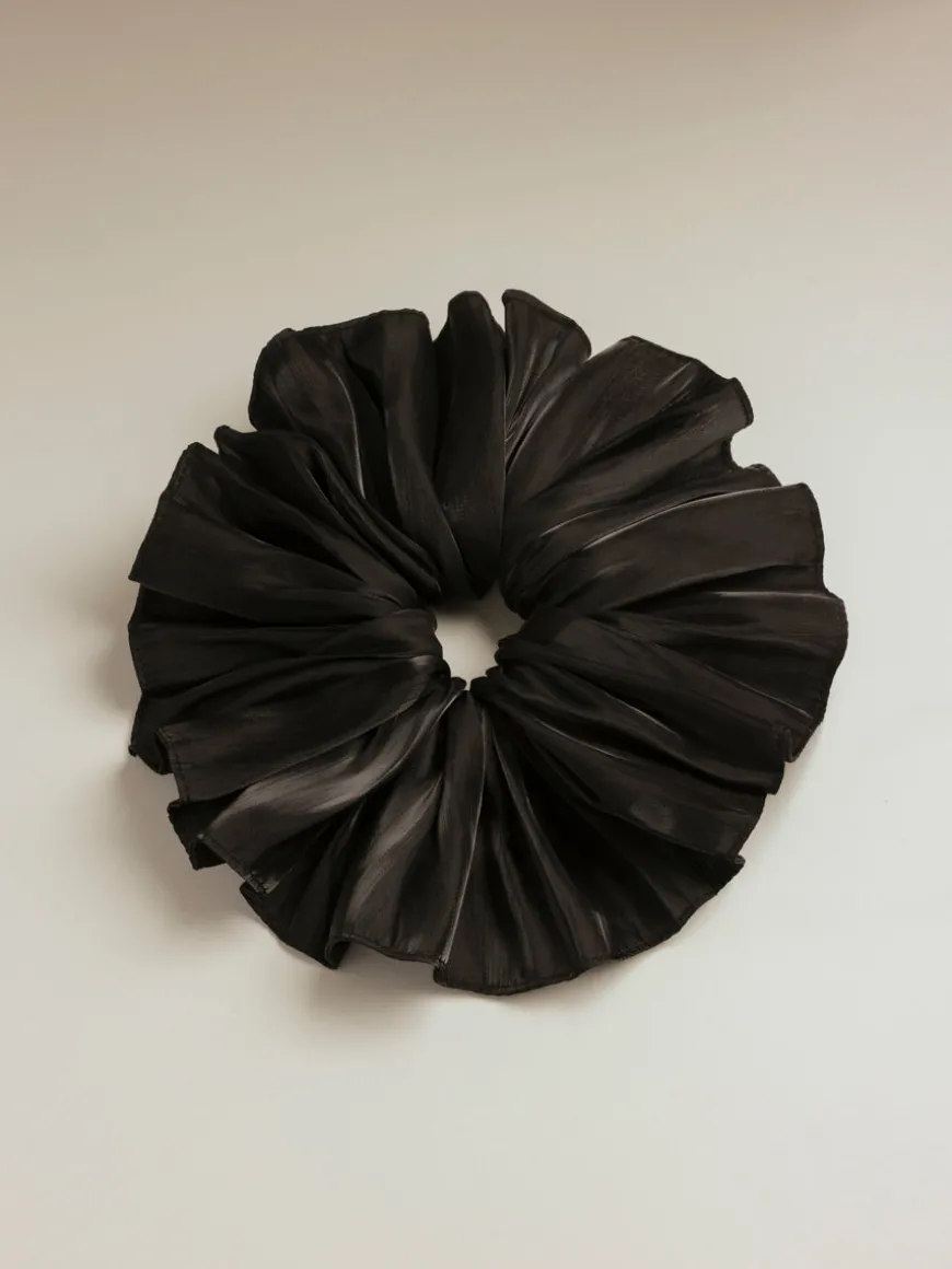 Delicate Wave Black Scrunchie