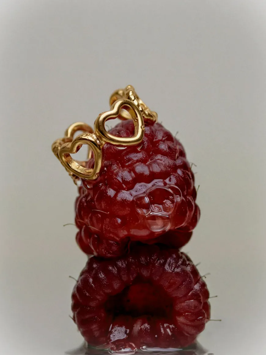 Delightful Heart Earcuff