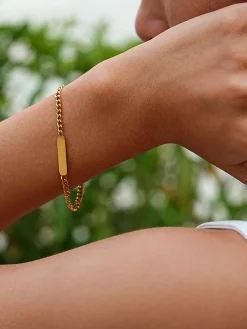 Determined ARMBAND