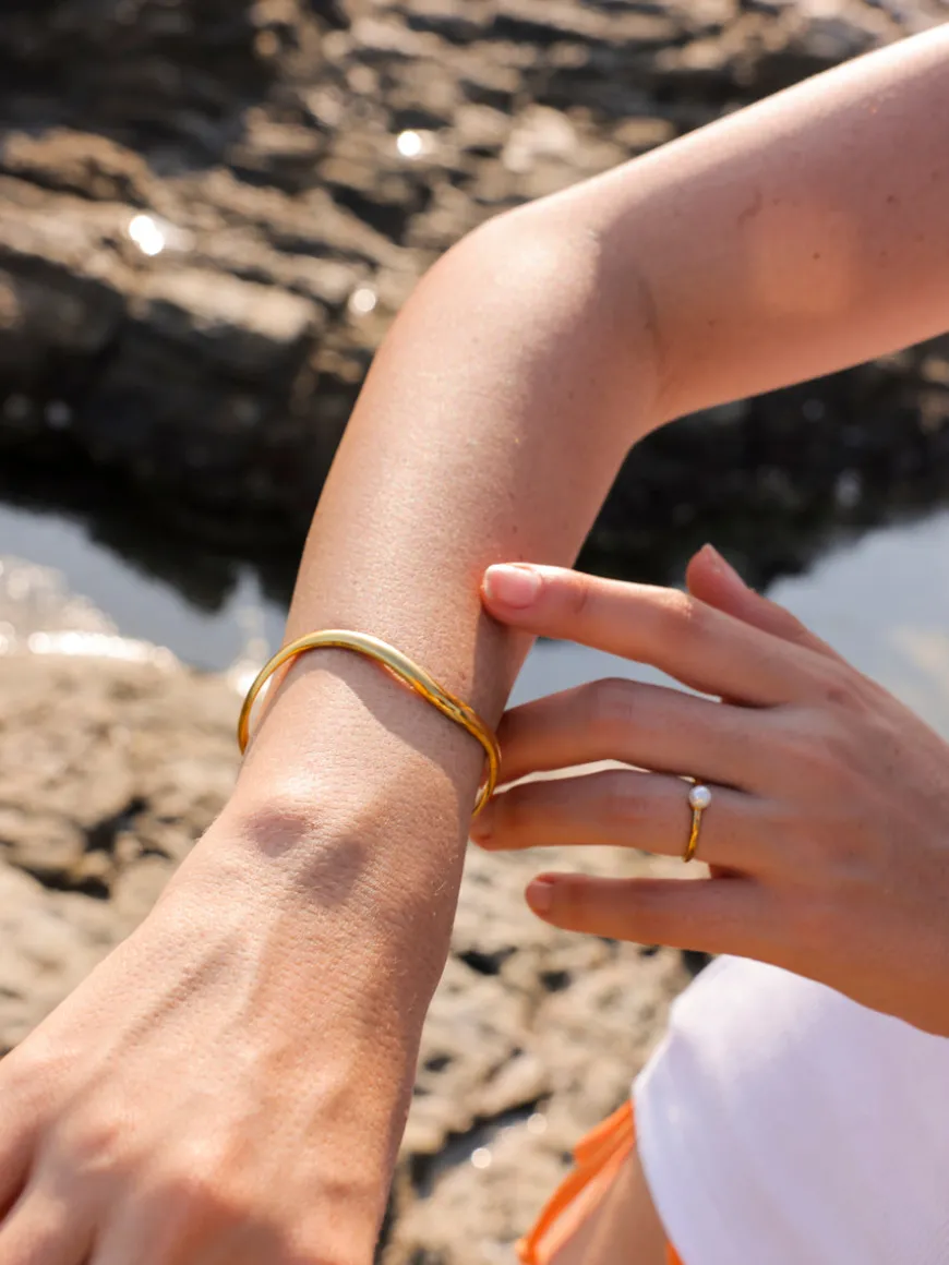 Dreamy Wave Armcuff