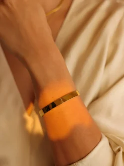 Eclipse Halo Bold Armcuff