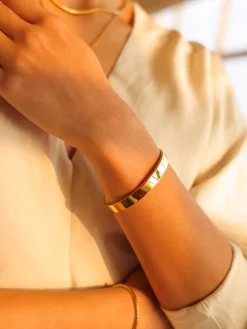 Eclipse Halo Bold Armcuff