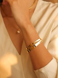 Eclipse Halo Bold Armcuff