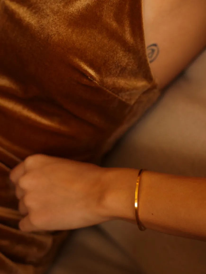 Eclipse Halo Thin Armcuff