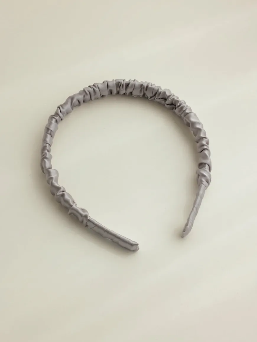 Elegant Hold Pure Silk Haarreif Silver-grey
