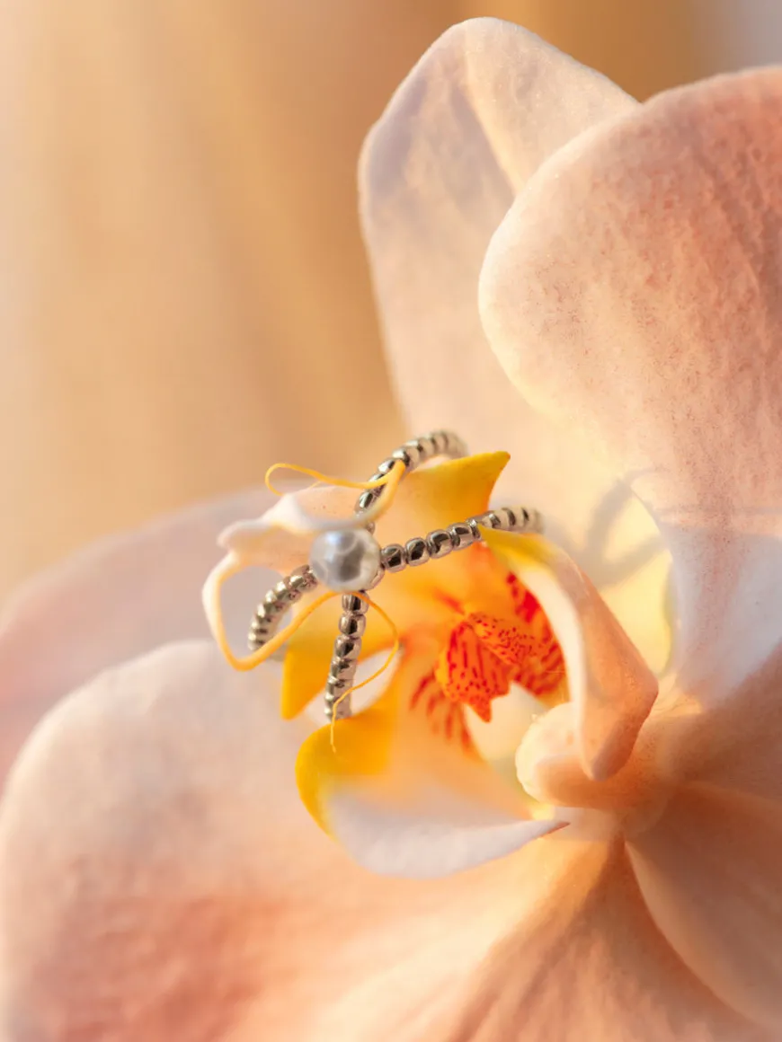 Elegant Pearl Ring