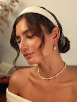 Elegant White Haarreif