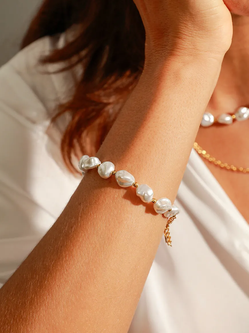 Enchanting Pearl ARMBAND
