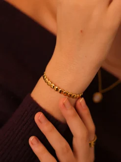 Endless Round Armcuff
