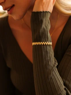 Entwined Imprint Armcuff