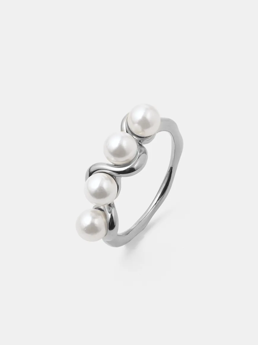 Fantasy Pearl Ring