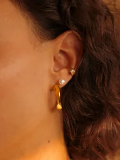 Flowing Grace Earcuff