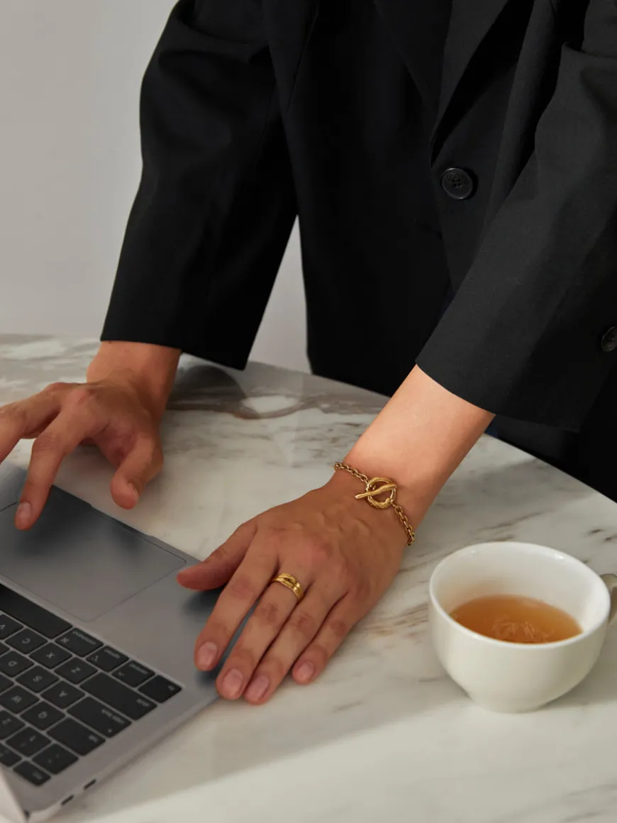 Flowing Grace Ring