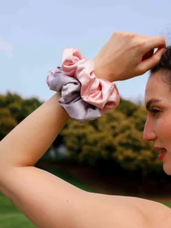 Fluffy Touch Pure Silk Scrunchie Light Purple