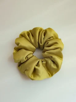 Fluffy Touch Pure Silk Scrunchie Olive Yellow