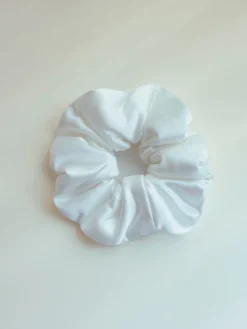 Fluffy Touch Pure Silk Scrunchie White