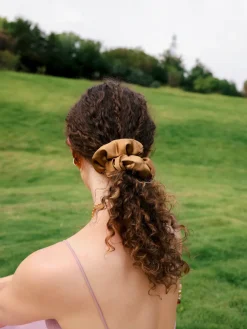 Fluffy Touch Pure Silk Scrunchie Grey