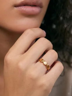 Fluid Pebble Ring