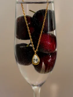 Gleaming Drop Kette
