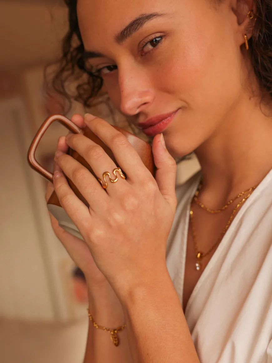 Graceful Wave Ring