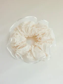 Honey Lace Scrunchie White