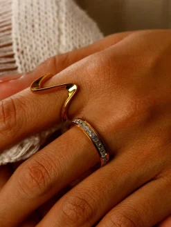 Hyper Space Ring