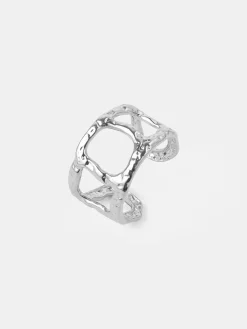 Infinite Trace Ring