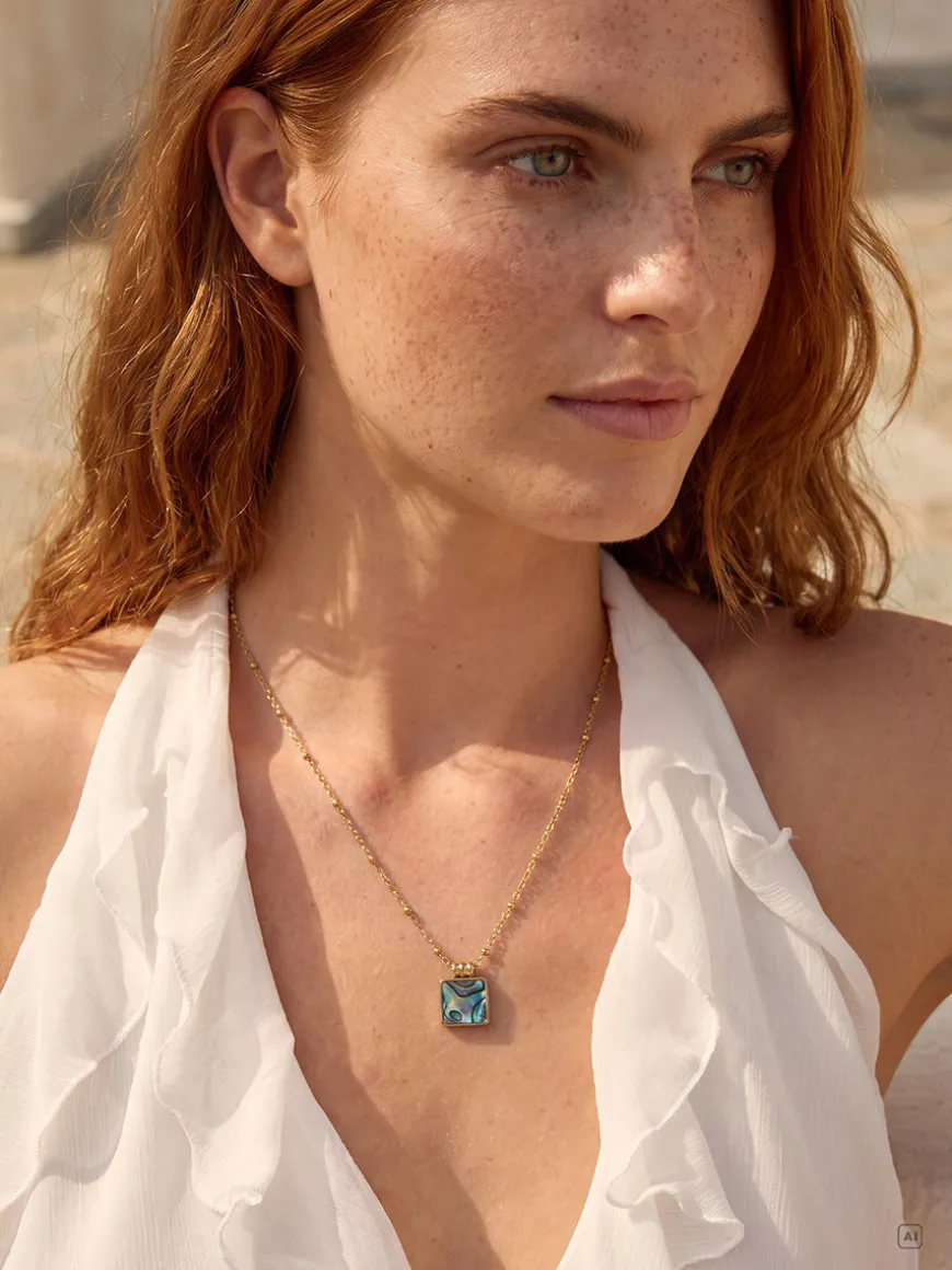 Iridescent Square Kette