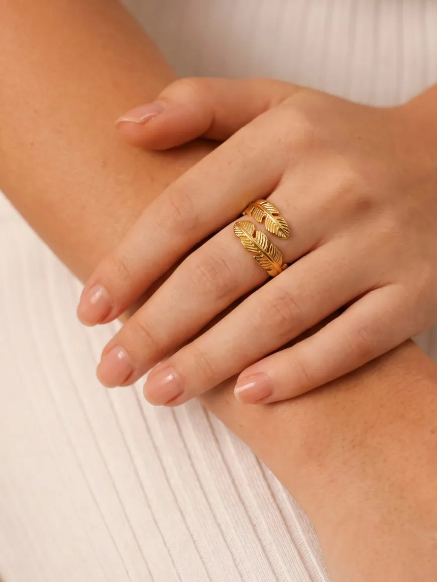 Leafy Elegance Ring